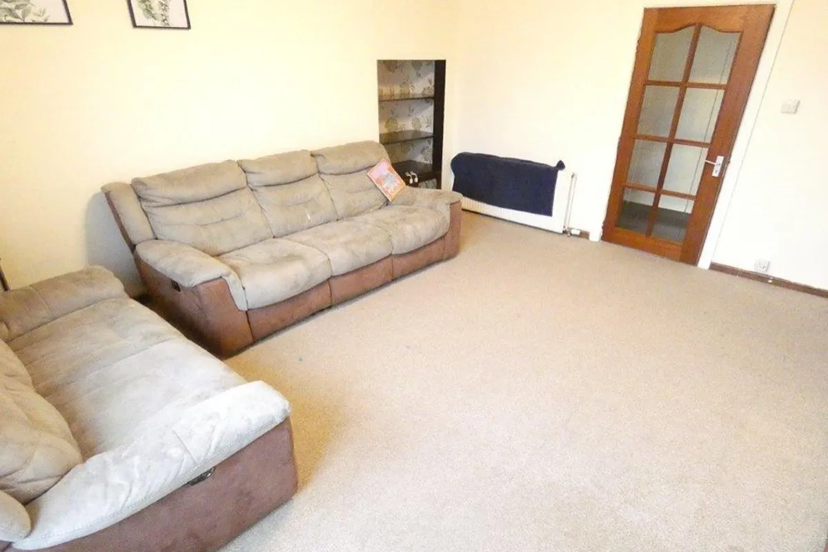 2 Bedroom   Flat