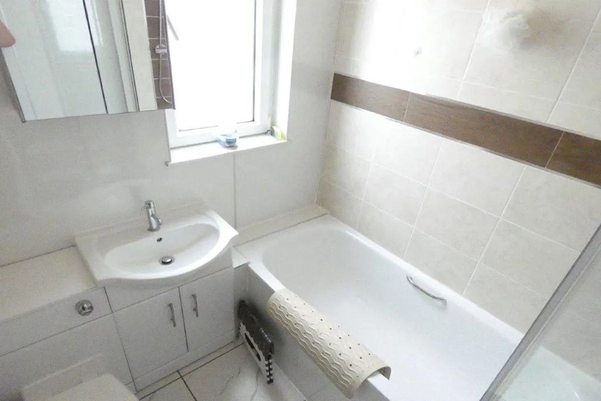 2 Bedroom   Flat