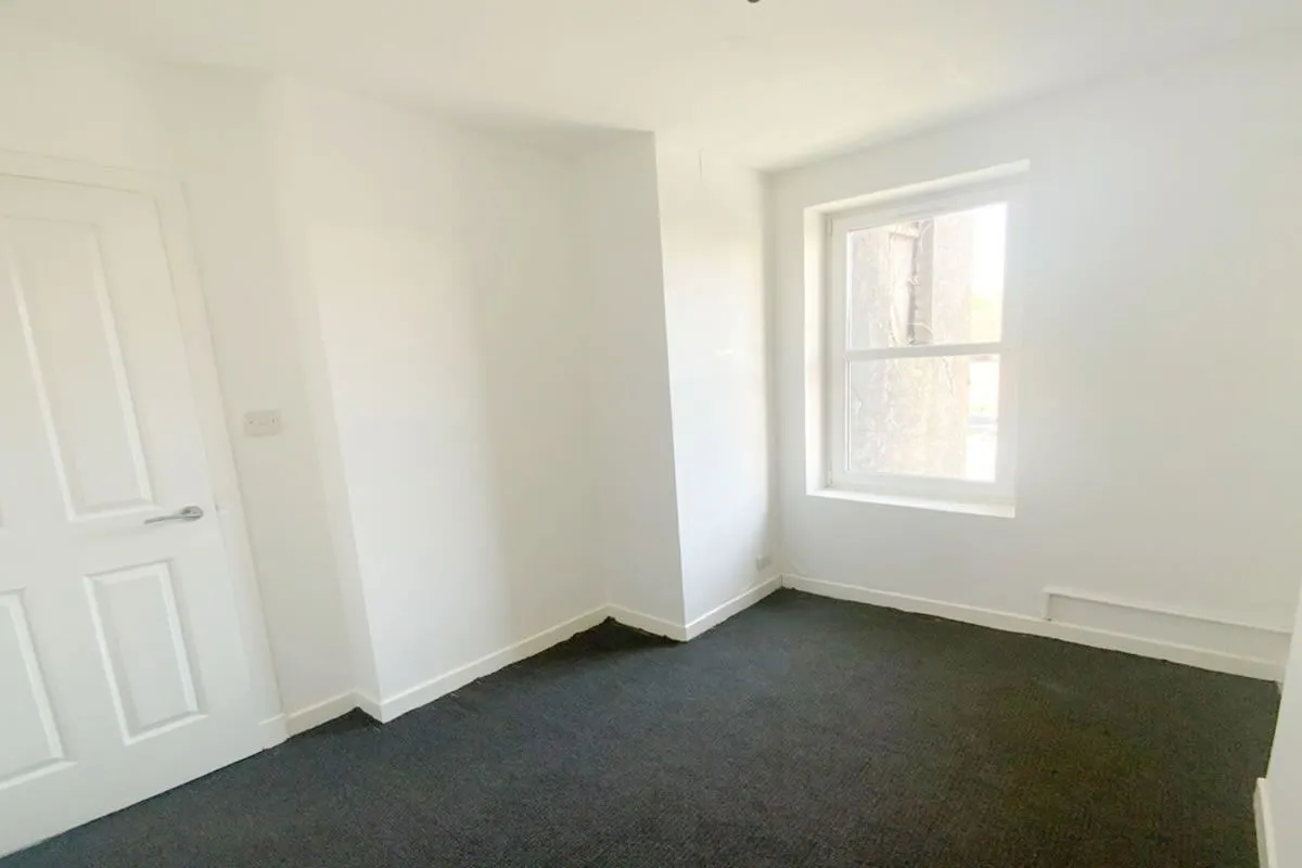 1 Bedroom   Flat