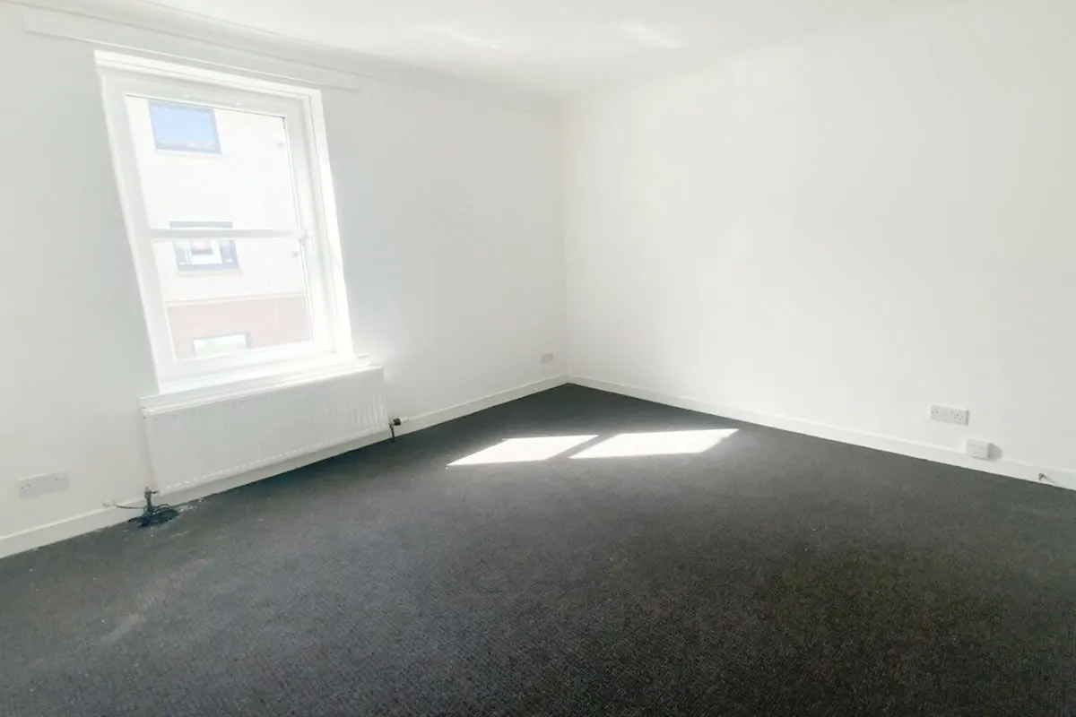 1 Bedroom   Flat