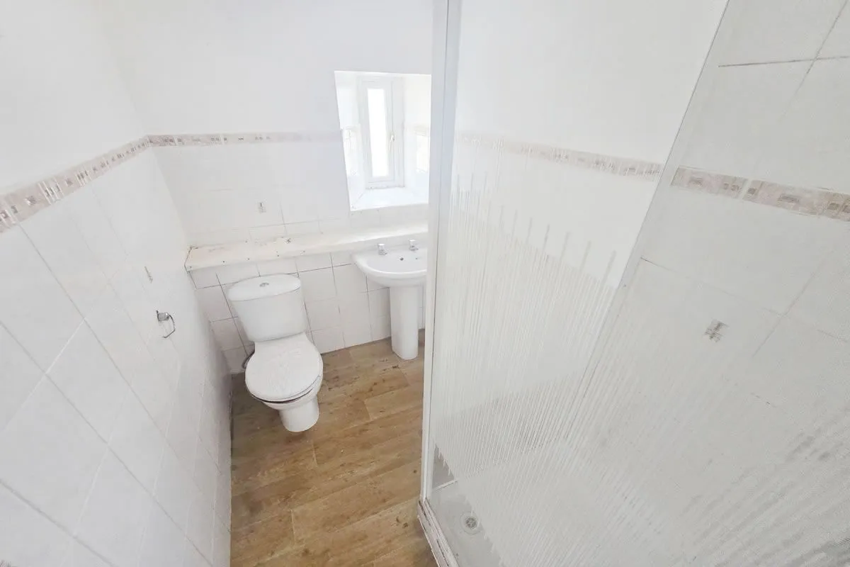 1 Bedroom   Flat
