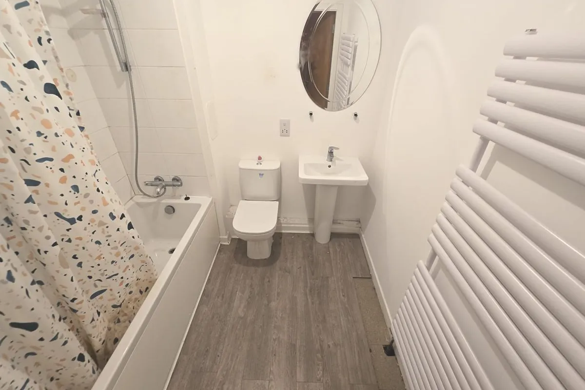 2 Bedroom   Flat