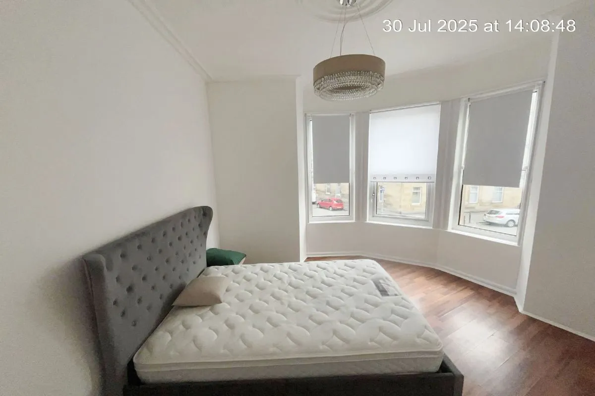 2 Bedroom   Flat