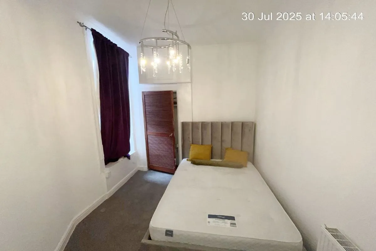 2 Bedroom   Flat