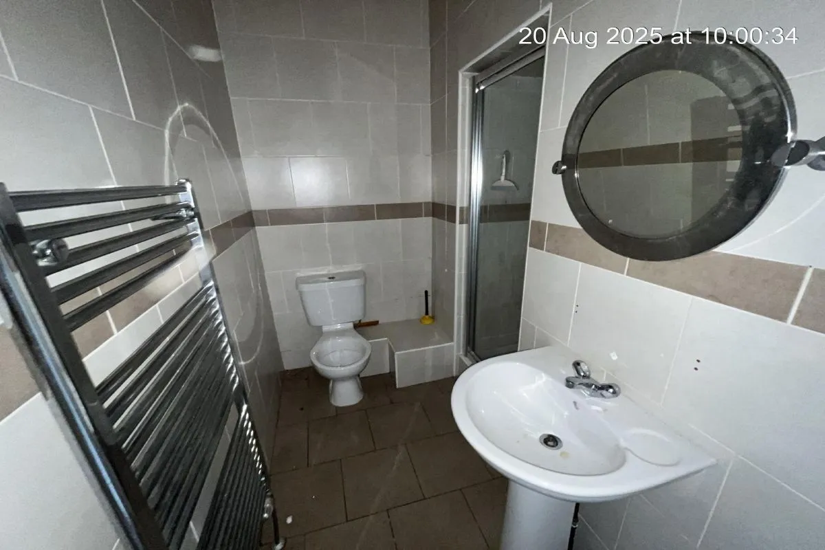 1 Bedroom   Flat