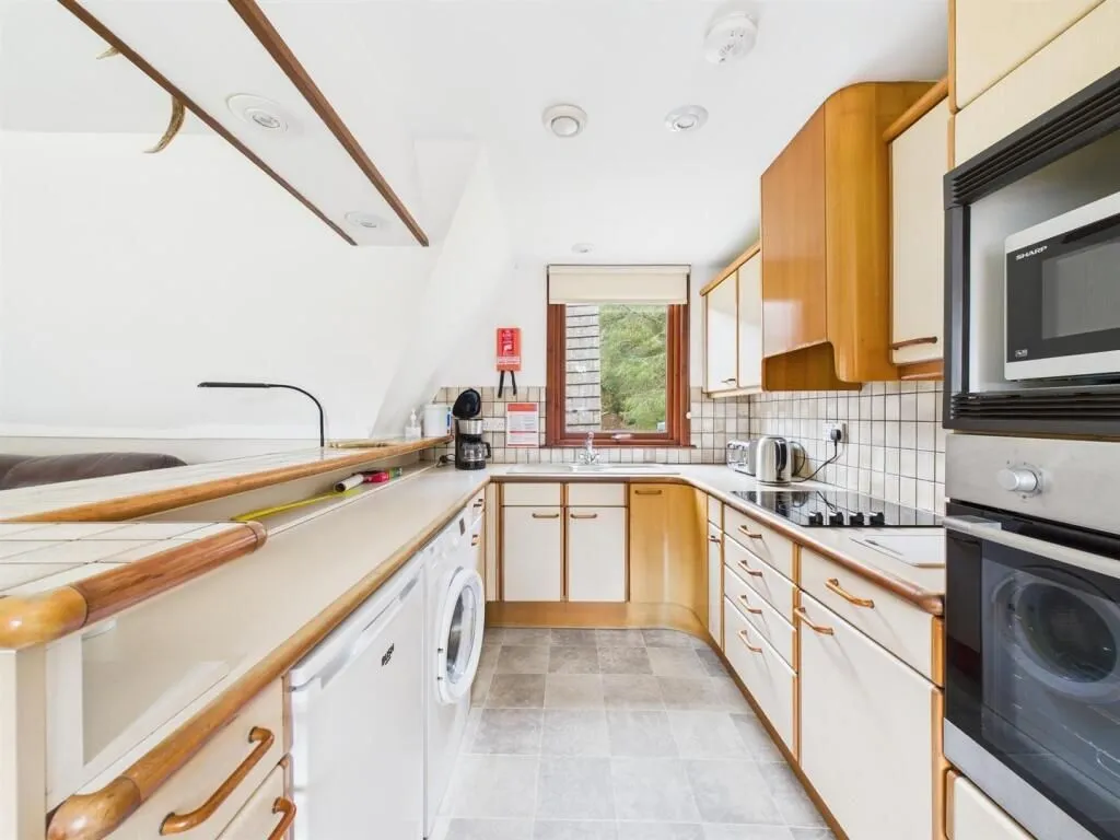 2 Bedroom   House