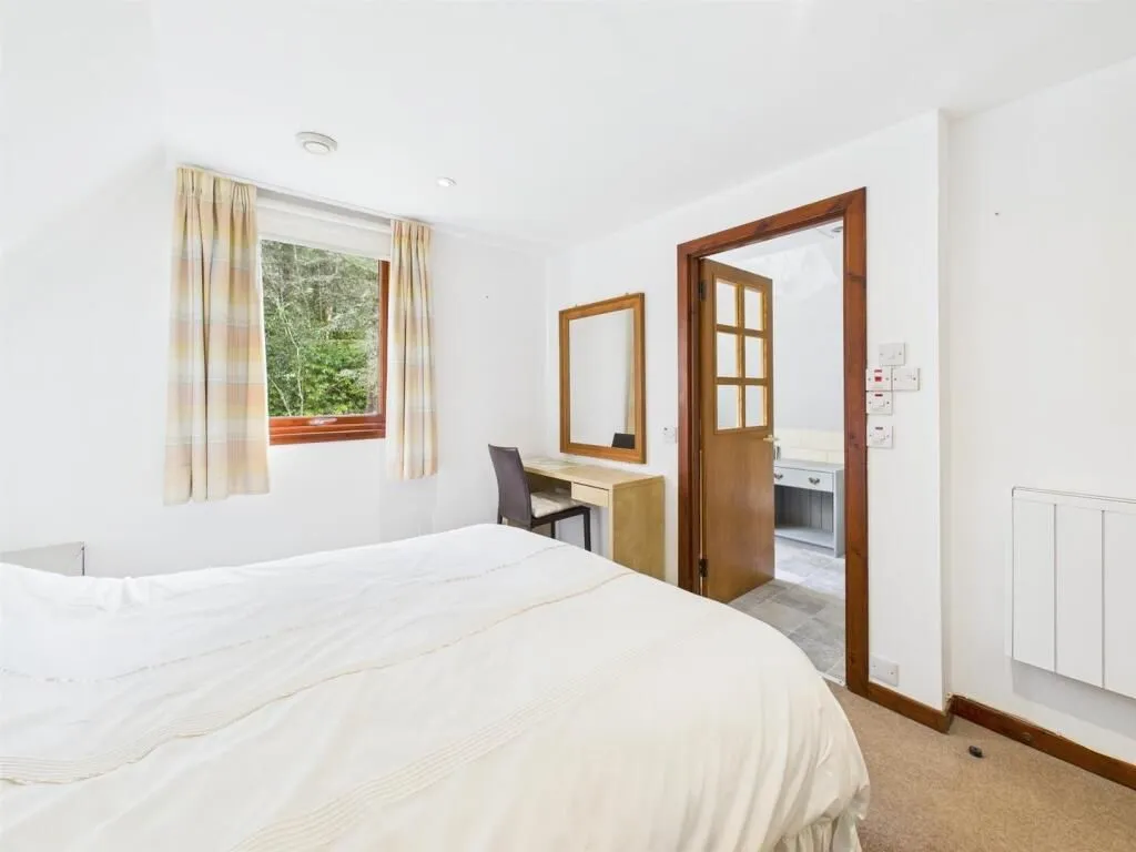 2 Bedroom   House