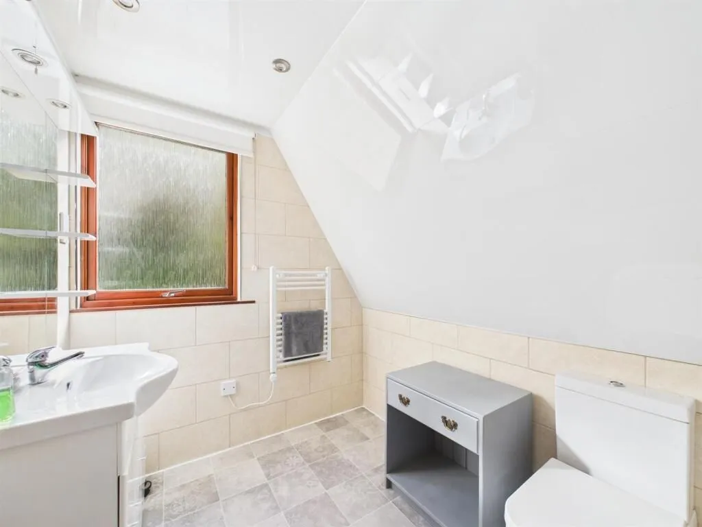 2 Bedroom   House
