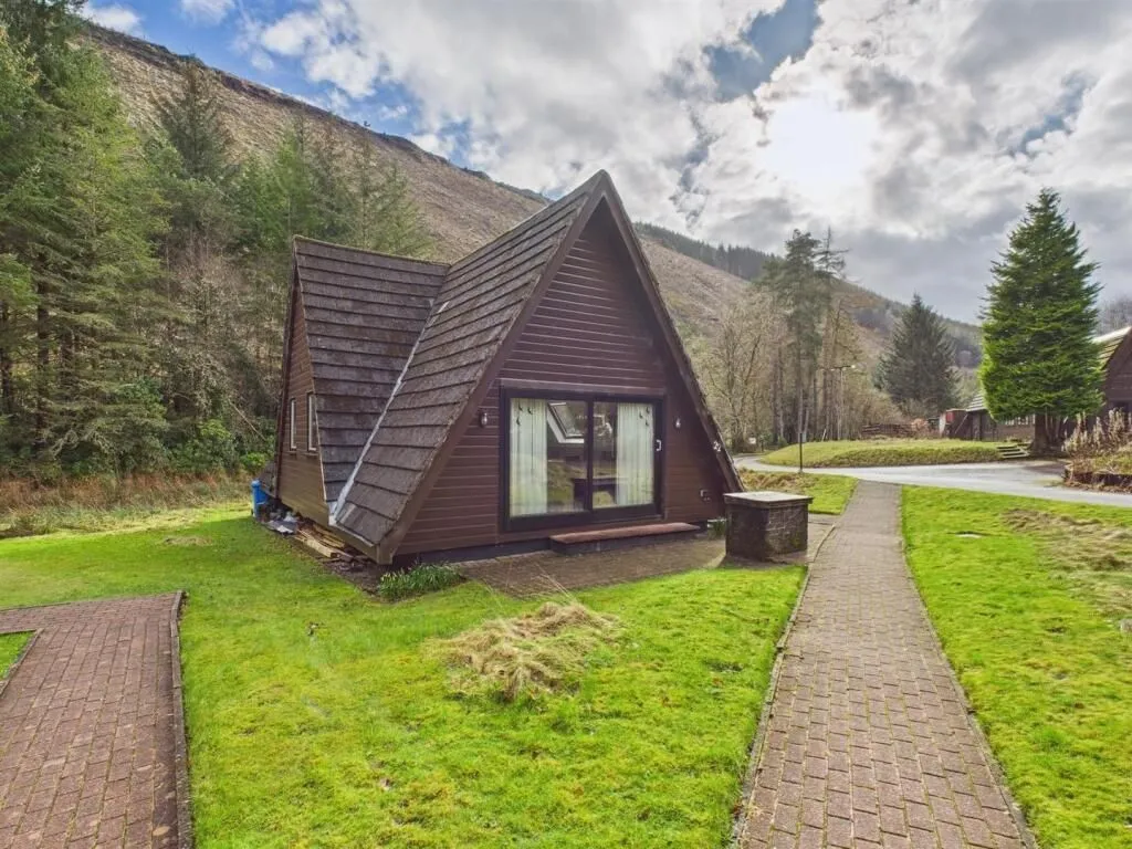 2 Bedroom   House