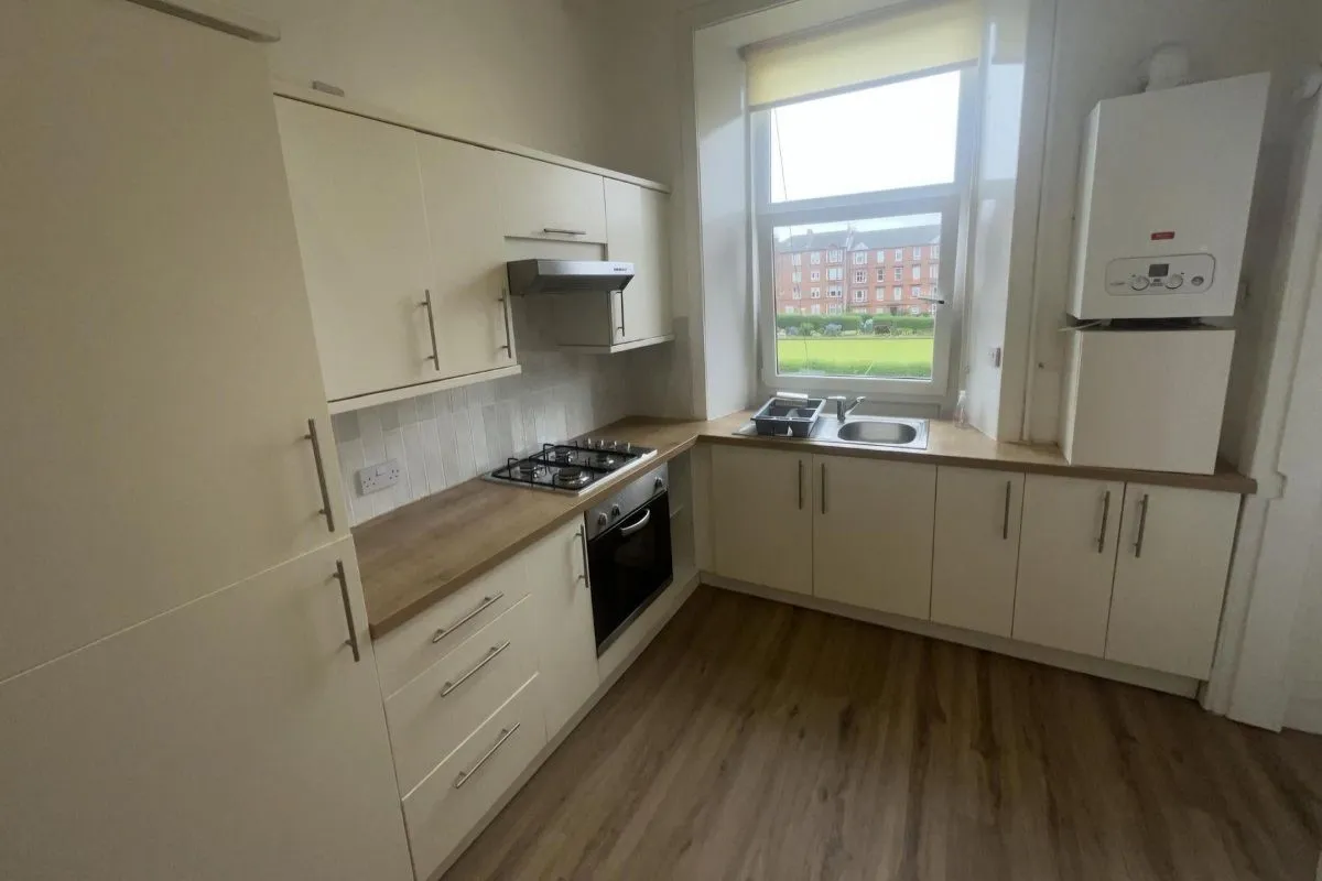 1 Bedroom   Flat