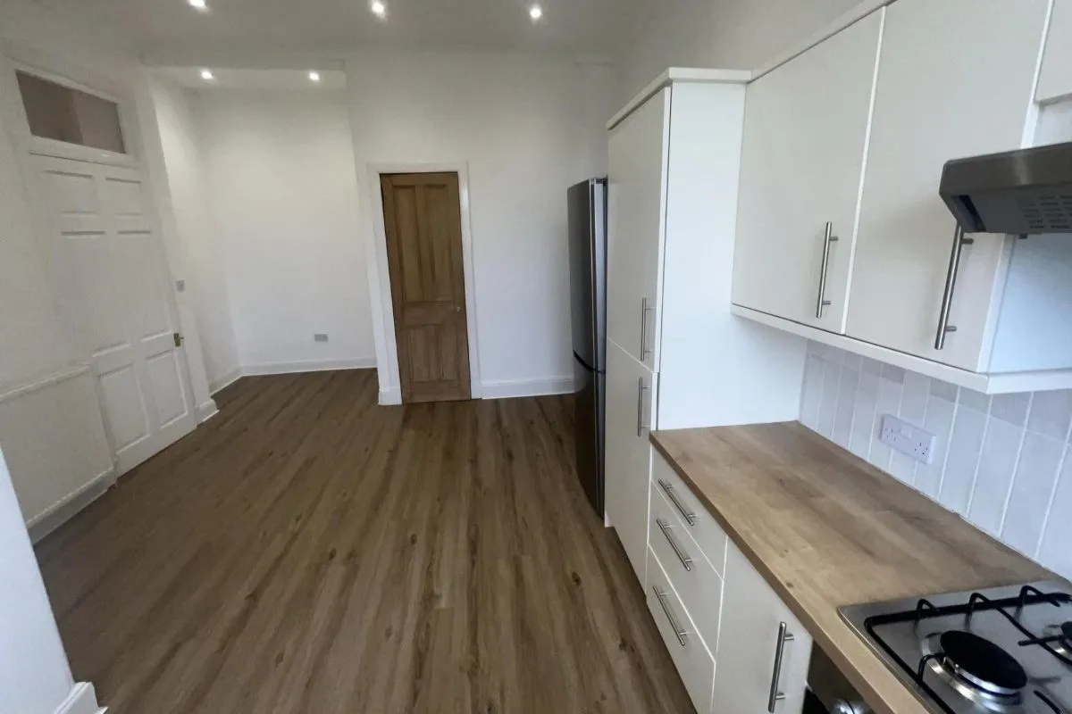1 Bedroom   Flat