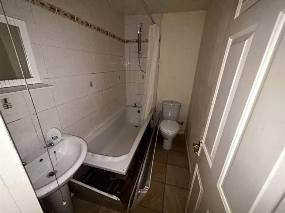 1 Bedroom   Flat