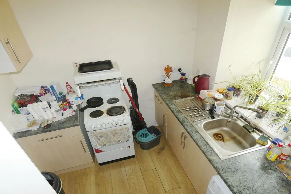2 Bedroom   Flat