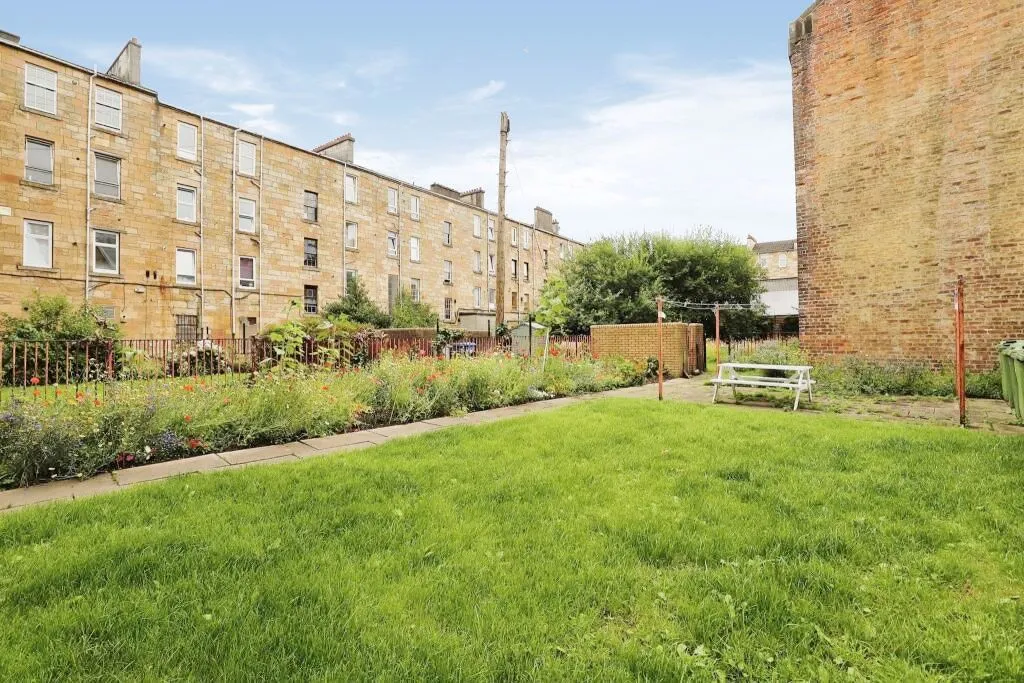 2 Bedroom   Flat