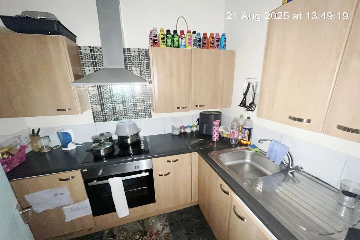 2 Bedroom   Flat