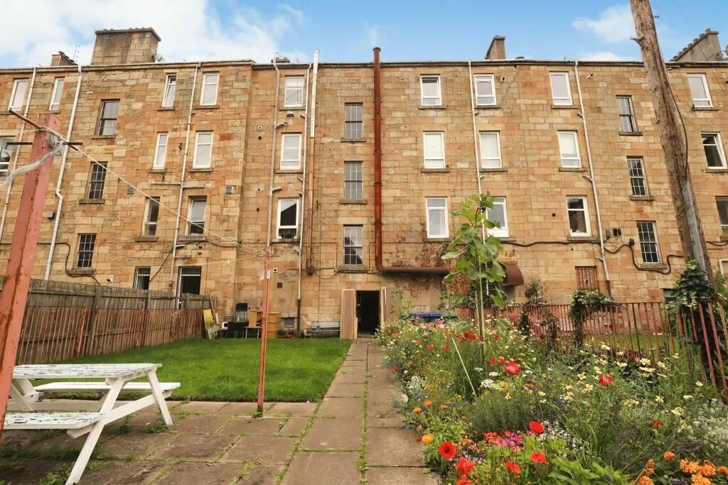 2 Bedroom   Flat