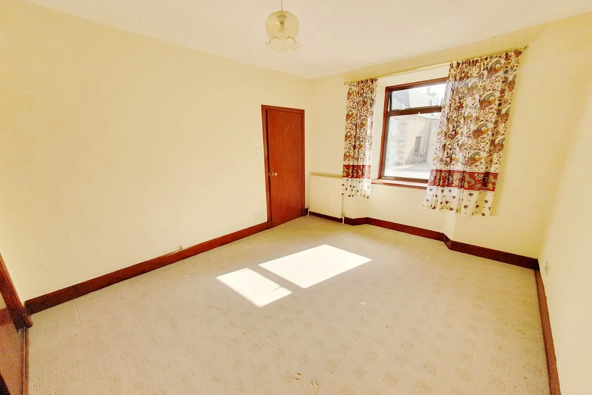 2 Bedroom   Flat