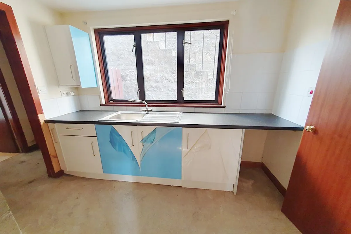 2 Bedroom   Flat