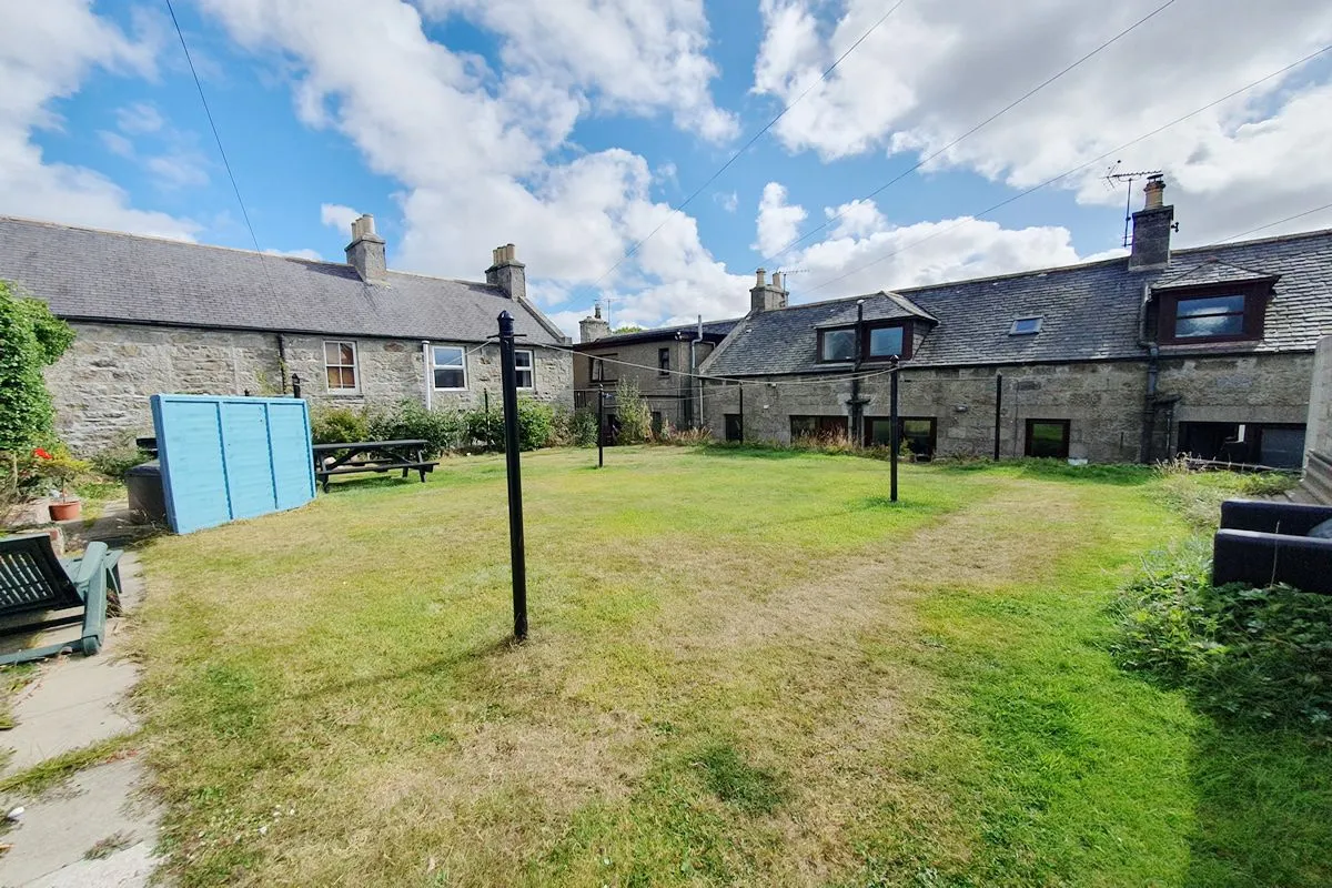 2 Bedroom   Flat