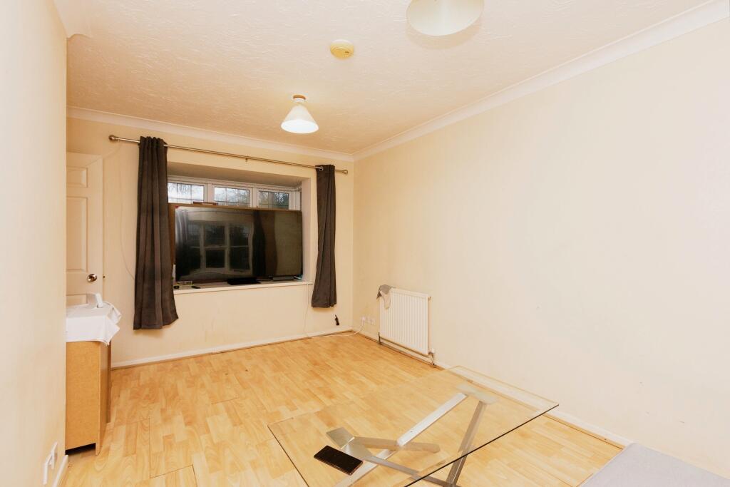 1 bed Apartment