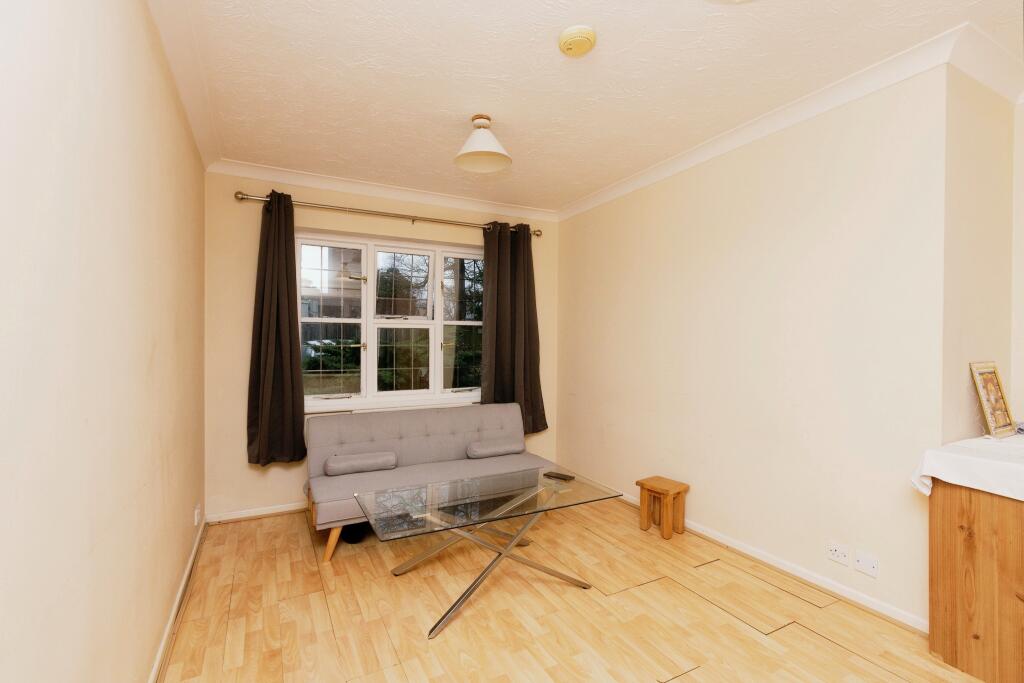1 bed Apartment