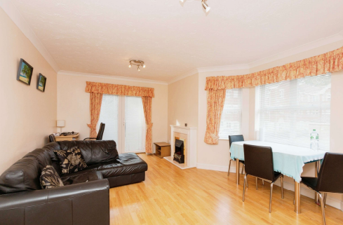 2 bed Apartment
