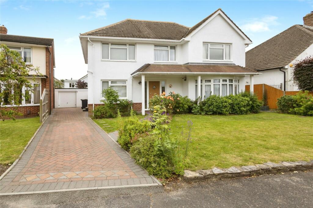 4 bed Detached