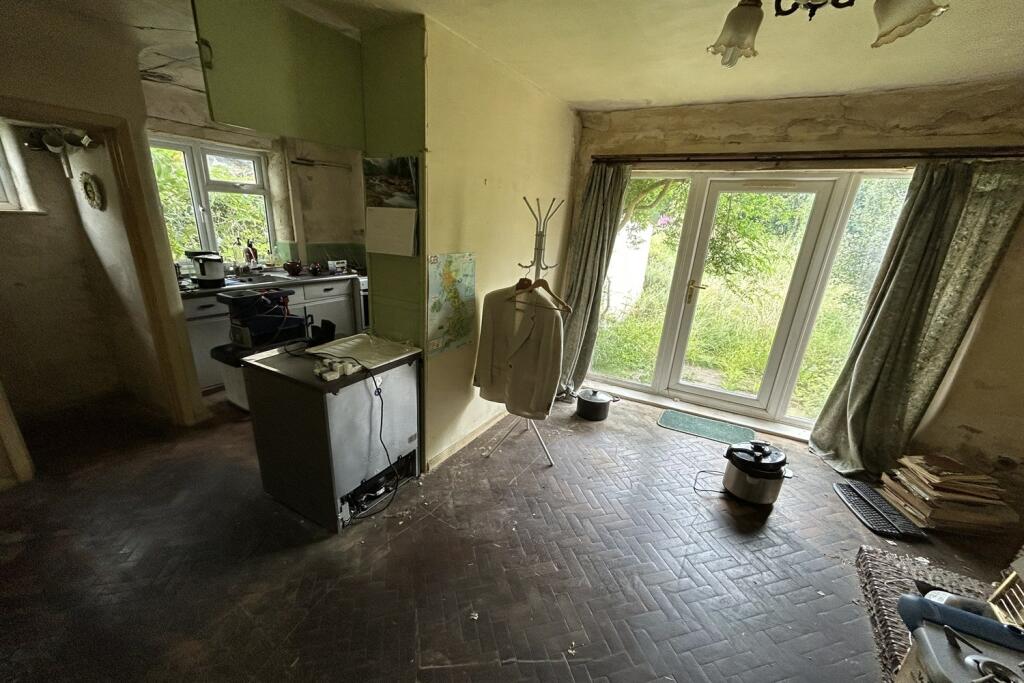 3 bed Semi-Detached