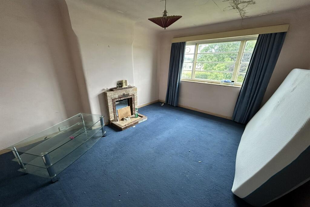3 bed Semi-Detached