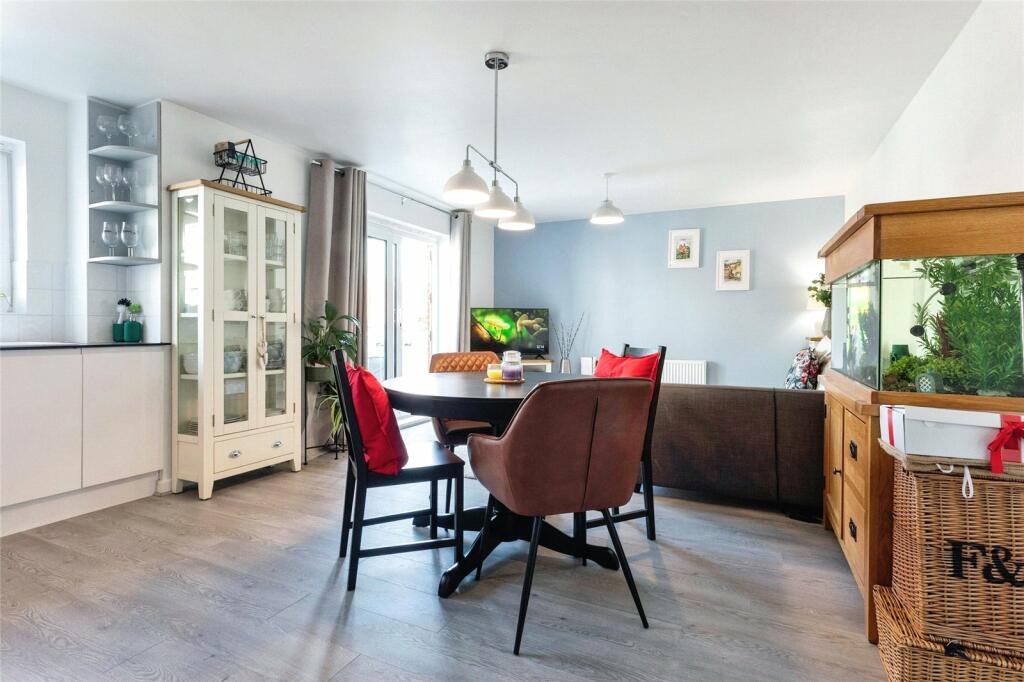 2 bed Apartment