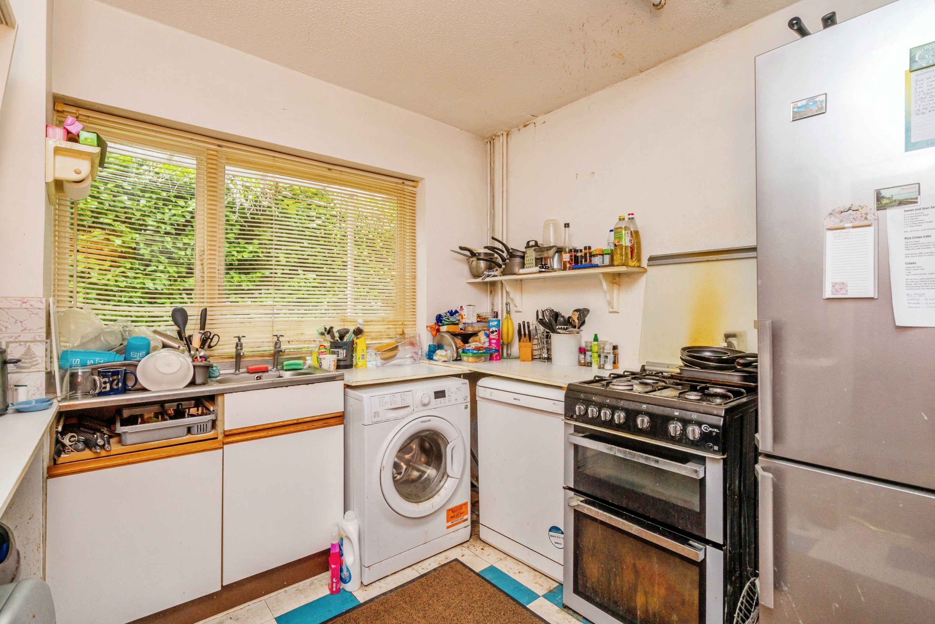 5 bed Detached