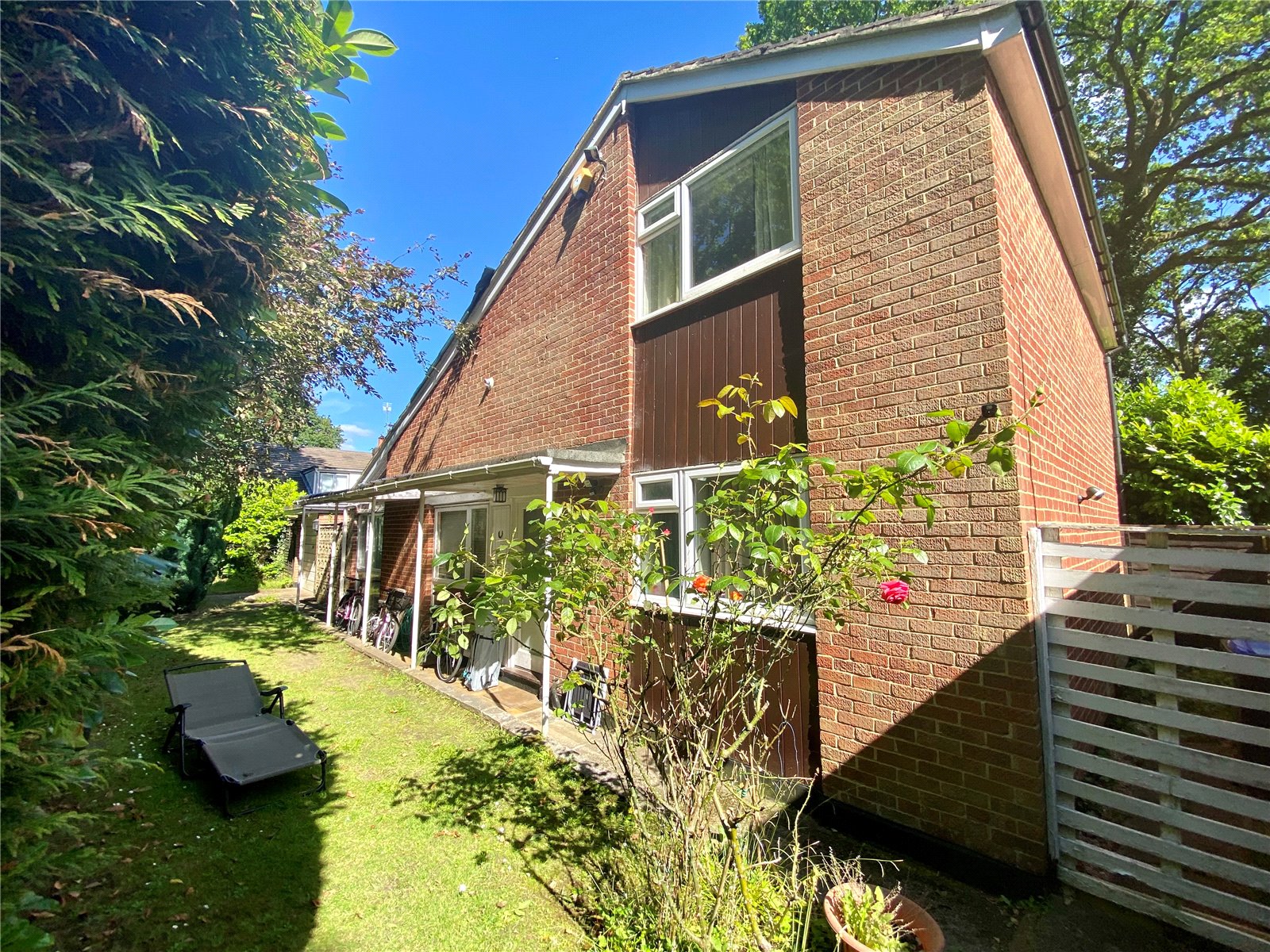 5 bed Detached