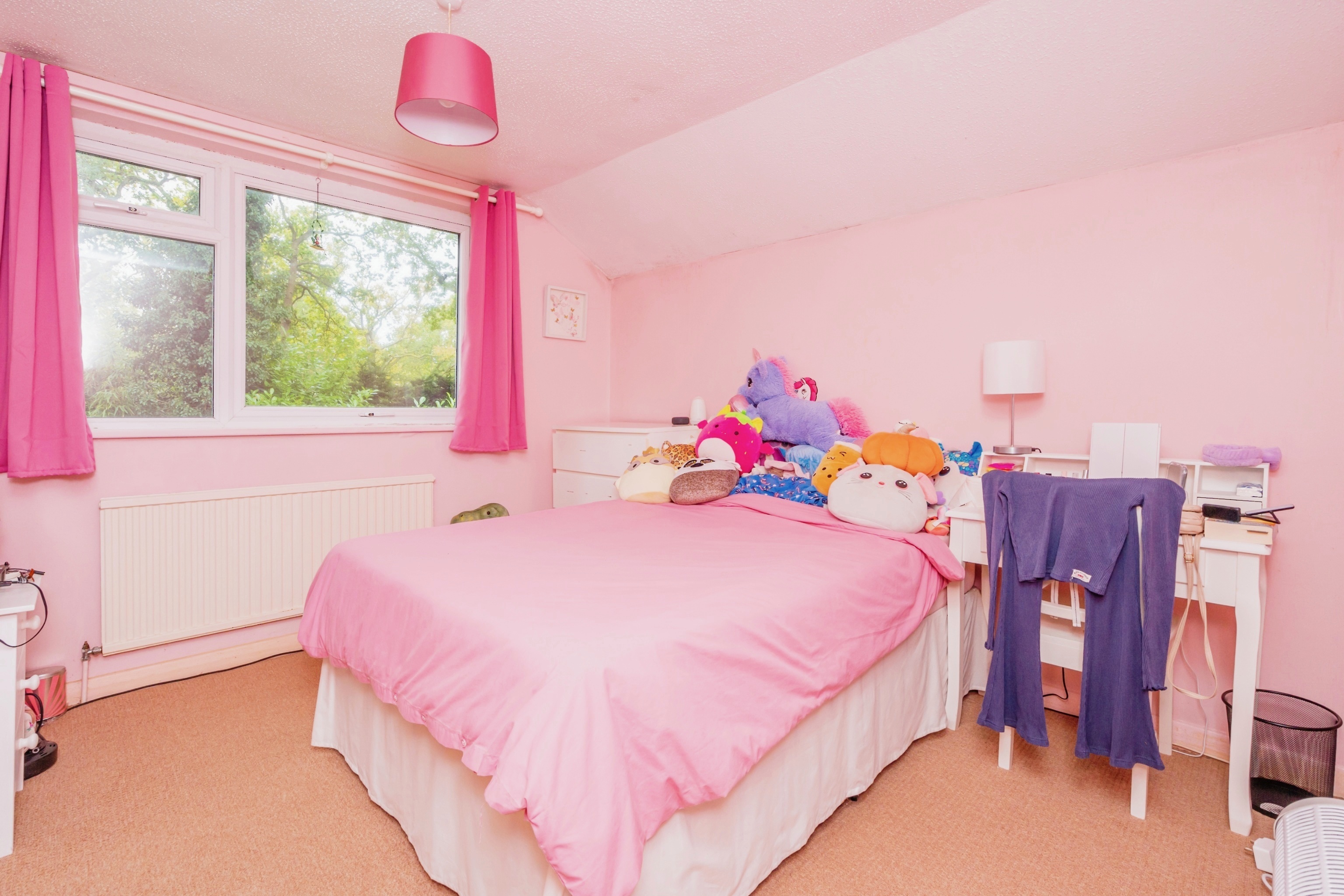 5 bed Detached