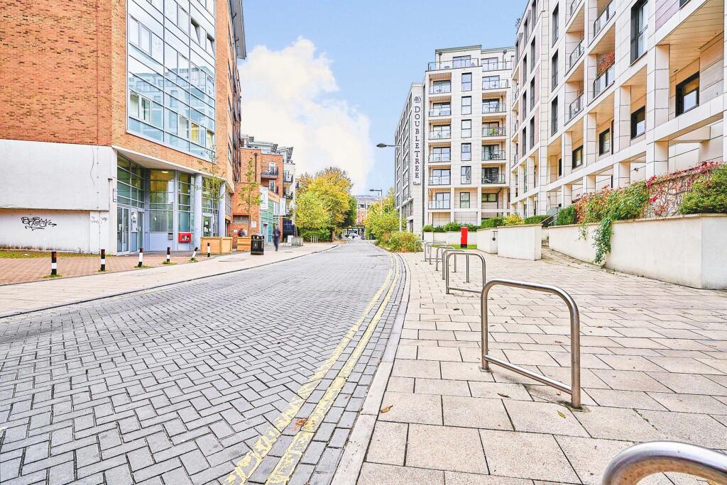 1 bed Apartment