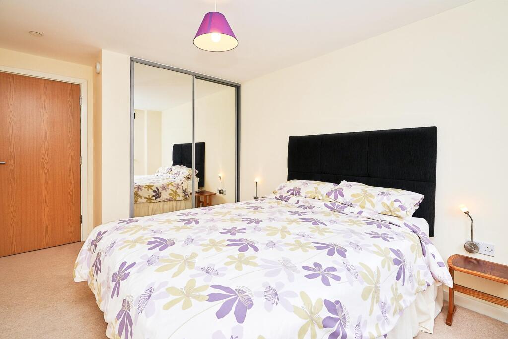 1 bed Apartment