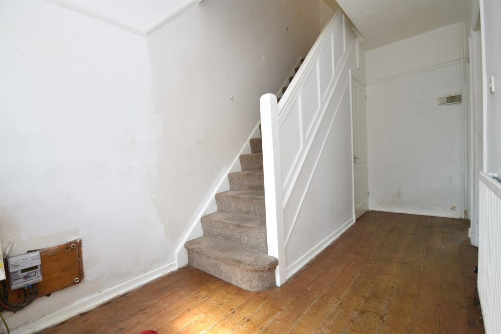 2 bed Semi-Detached