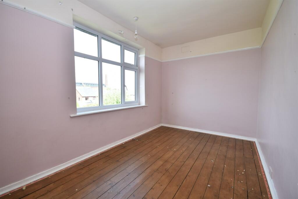 2 bed Semi-Detached