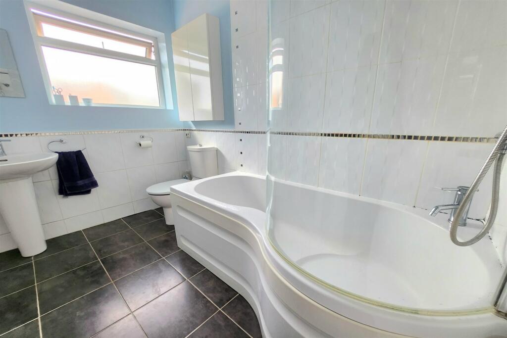 3 bed Semi-Detached