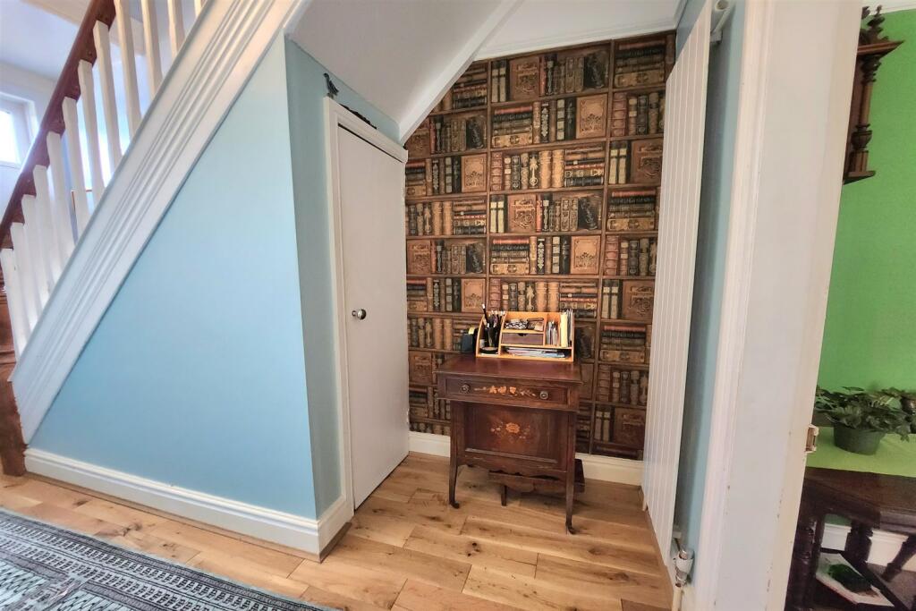 3 bed Semi-Detached