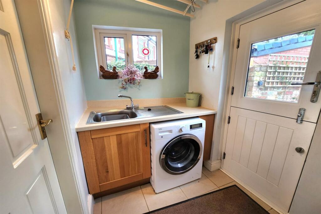 3 bed Semi-Detached