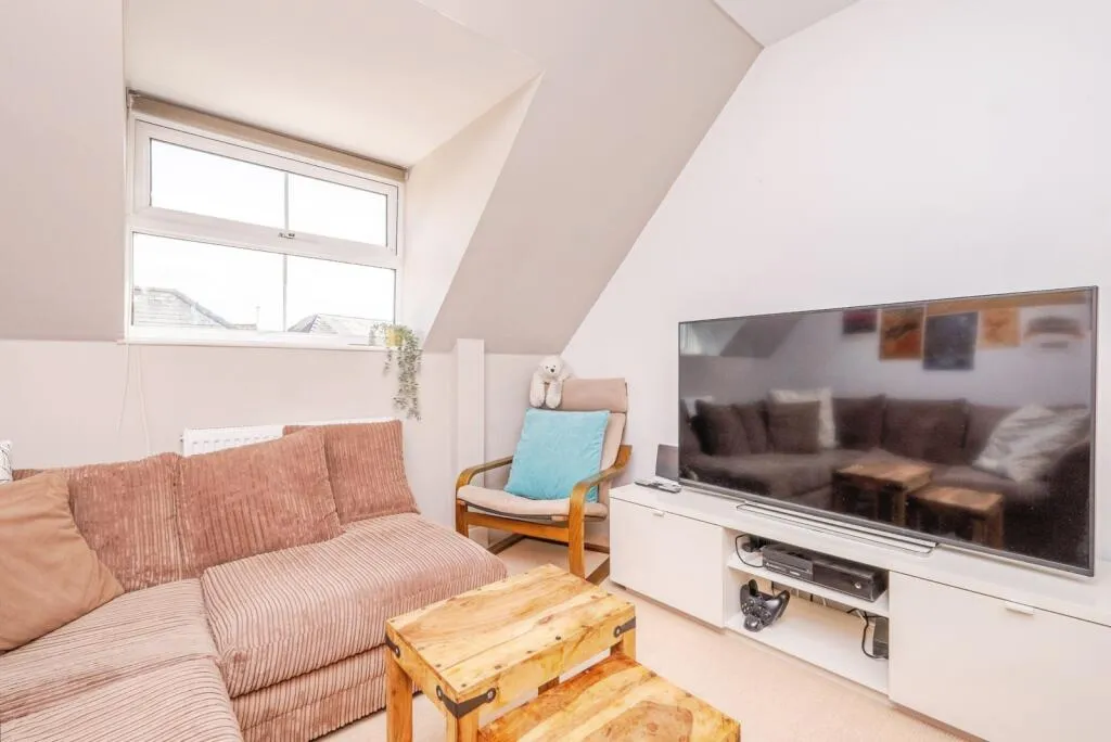 2 bed Apartment