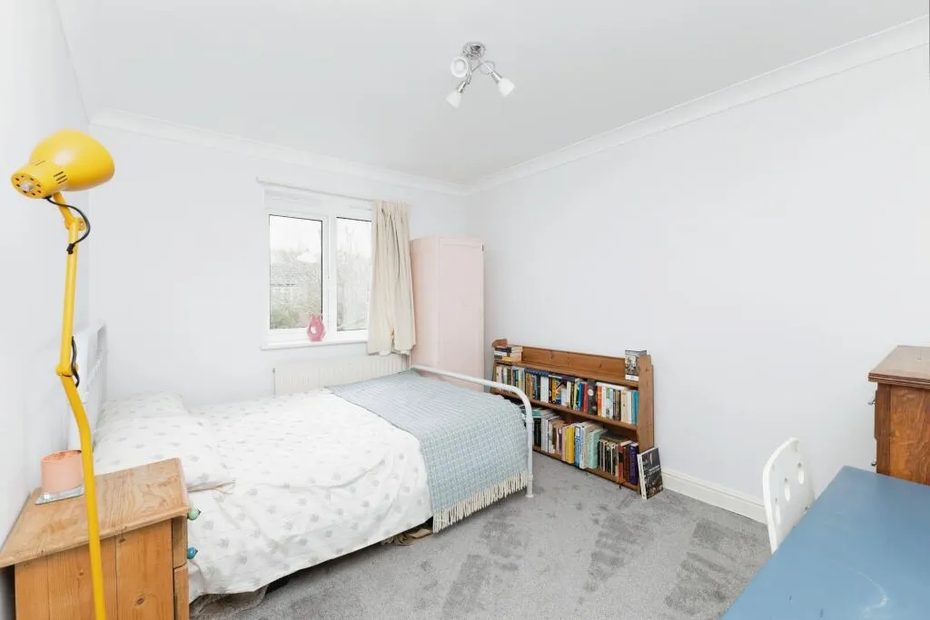 4 bed Detached