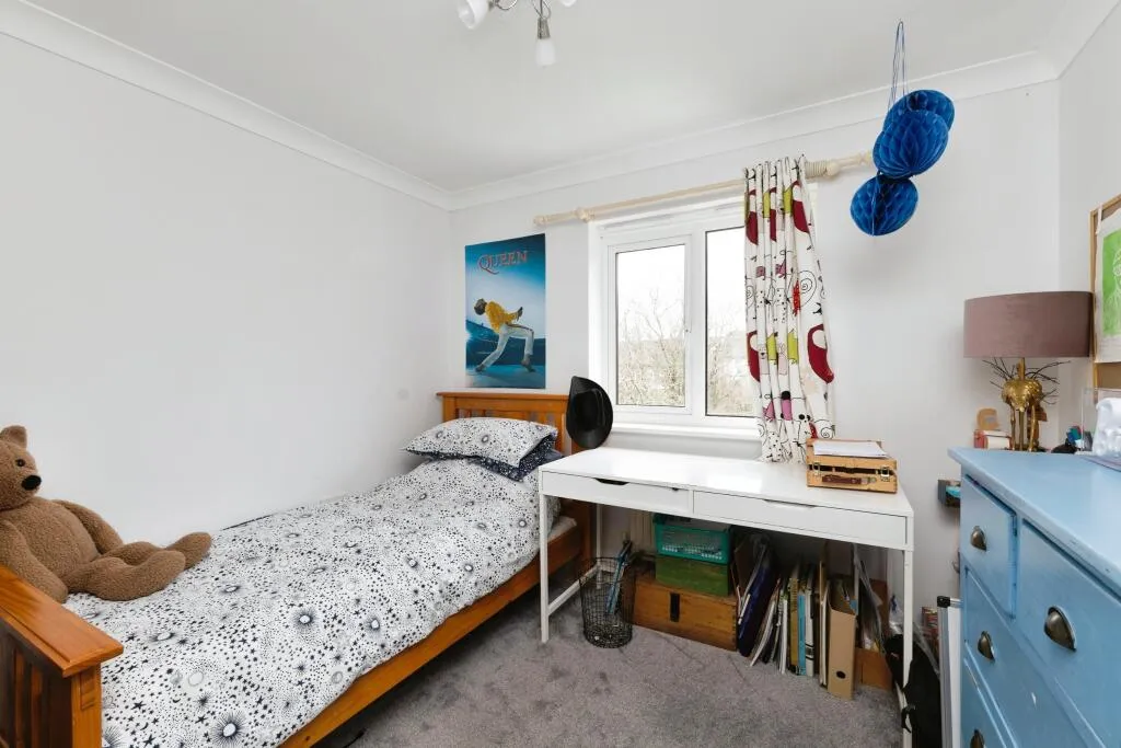 4 bed Detached