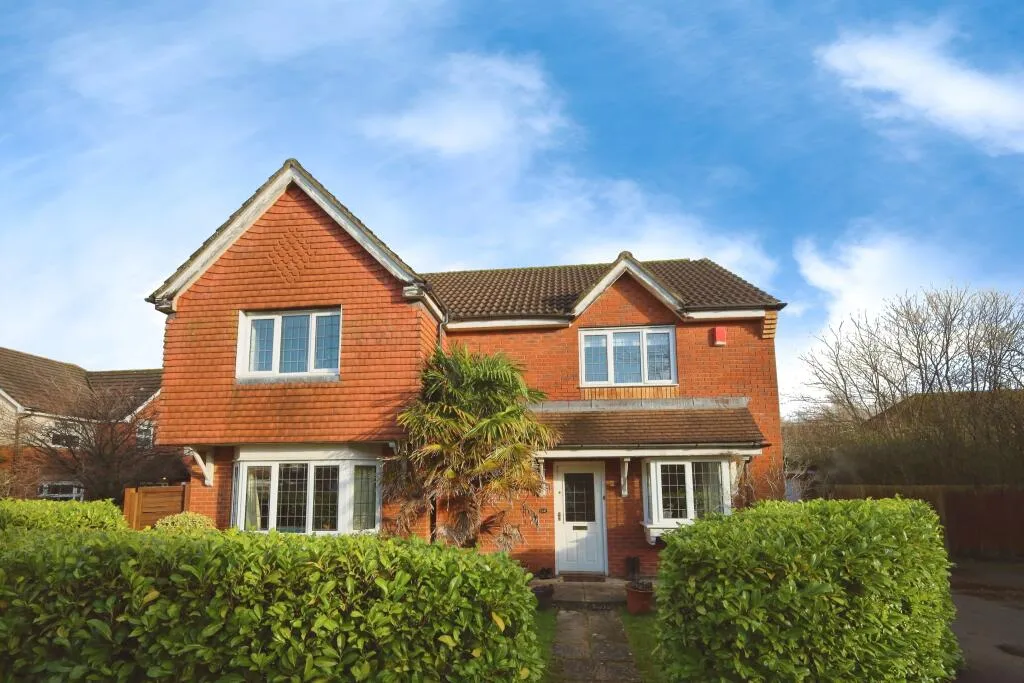 4 bed Detached