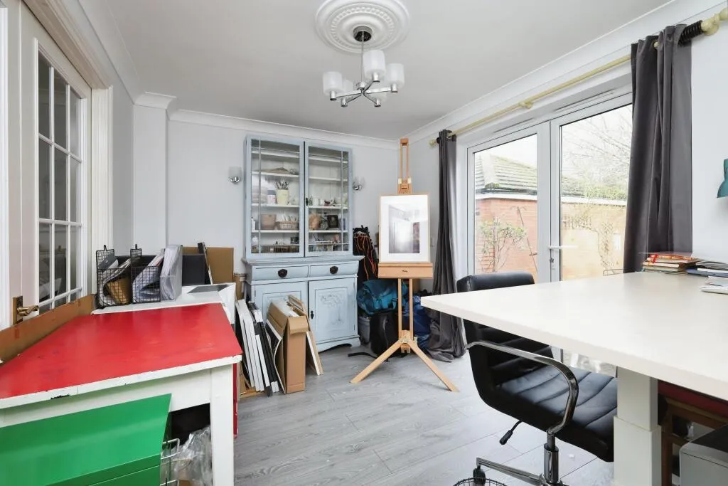 4 bed Detached