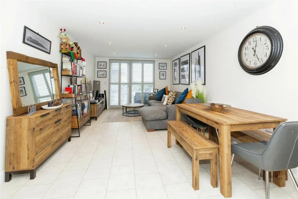 2 bed Apartment