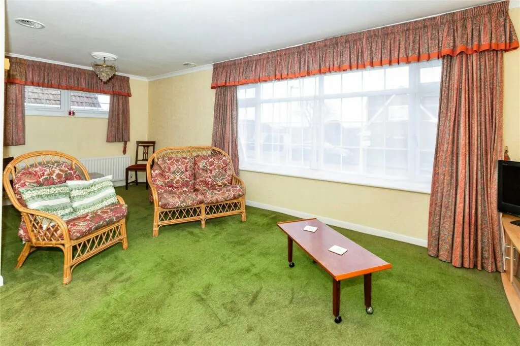 3 bed Detached Bungalow