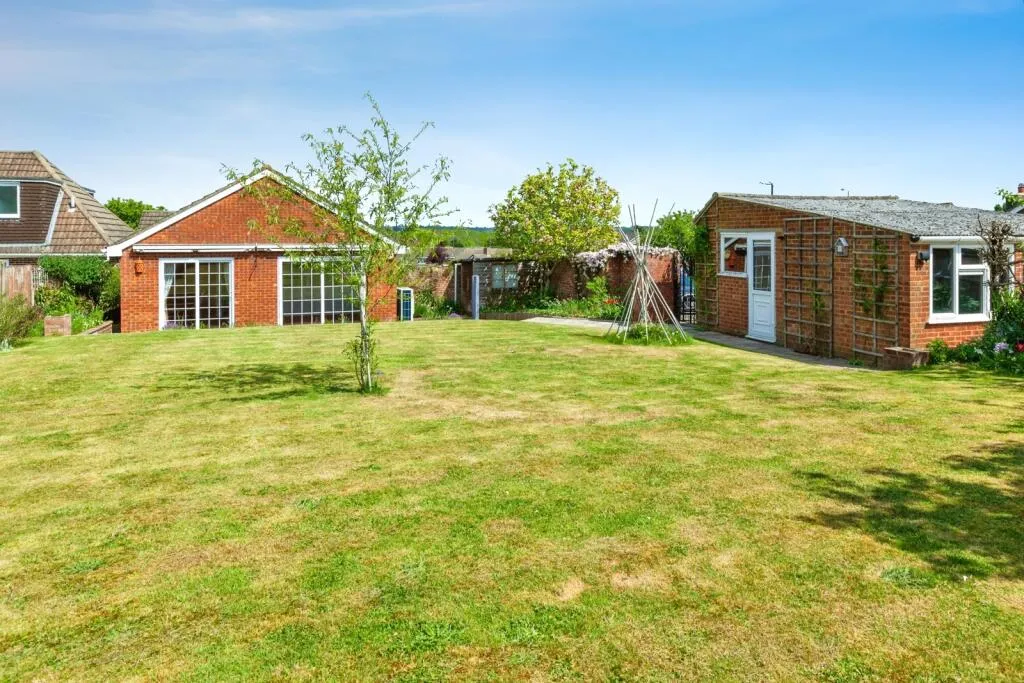 3 bed Detached Bungalow