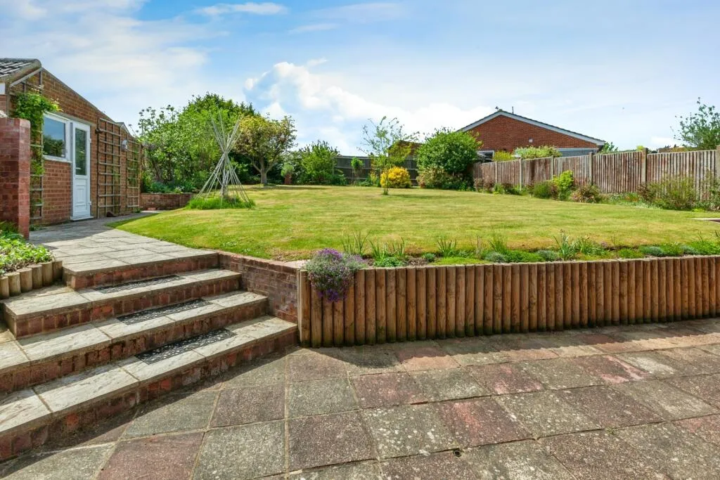 3 bed Detached Bungalow