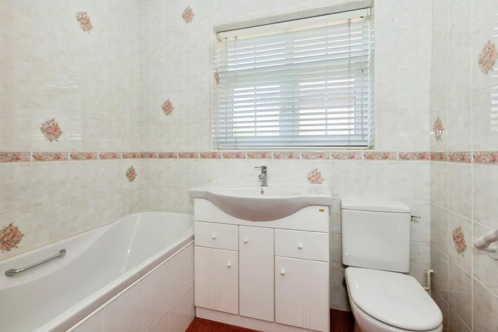 3 bed Detached Bungalow